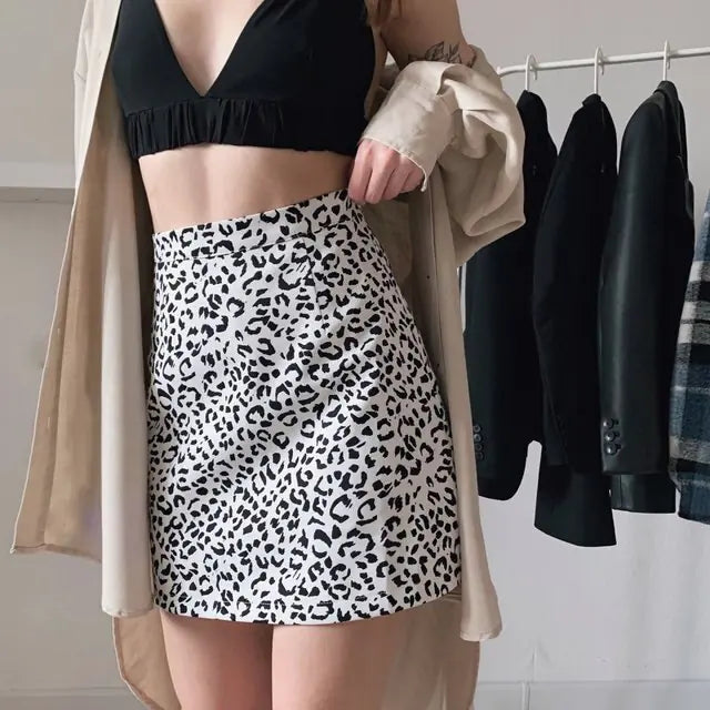 Leopard Print Slim Skirt