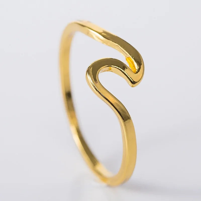 Ocean Wave Alloy Rings: Fashionable Finger Jewelry for Women